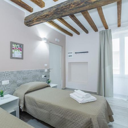 Residenza Borgo Guazzo Hotel ปาร์มา ภายนอก รูปภาพ