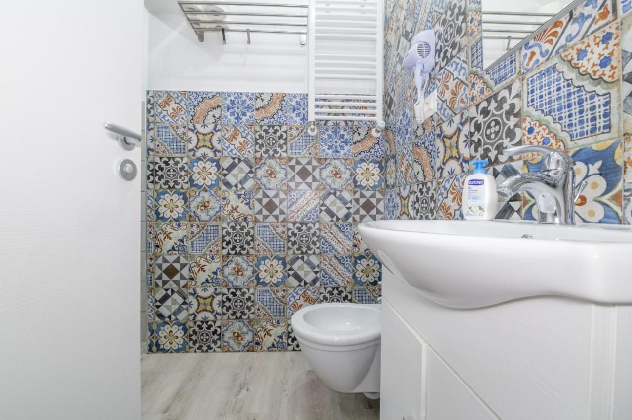 Residenza Borgo Guazzo Hotel ปาร์มา ภายนอก รูปภาพ